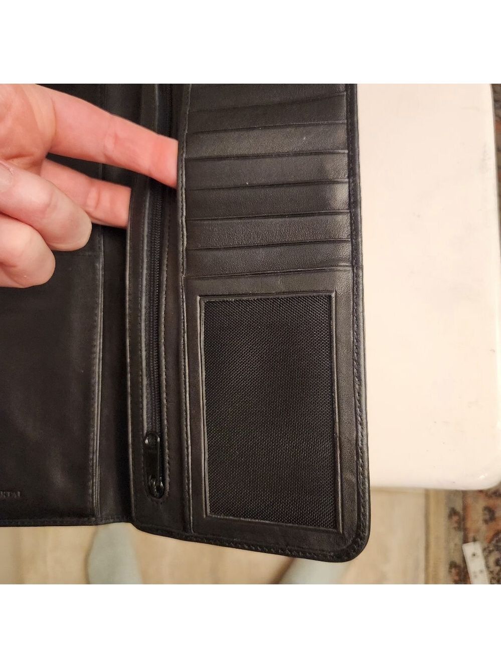 El Portal Black Leather  Travel Wallet Organizer Checkbook Passport Credit Cards - Picture 5 of 13